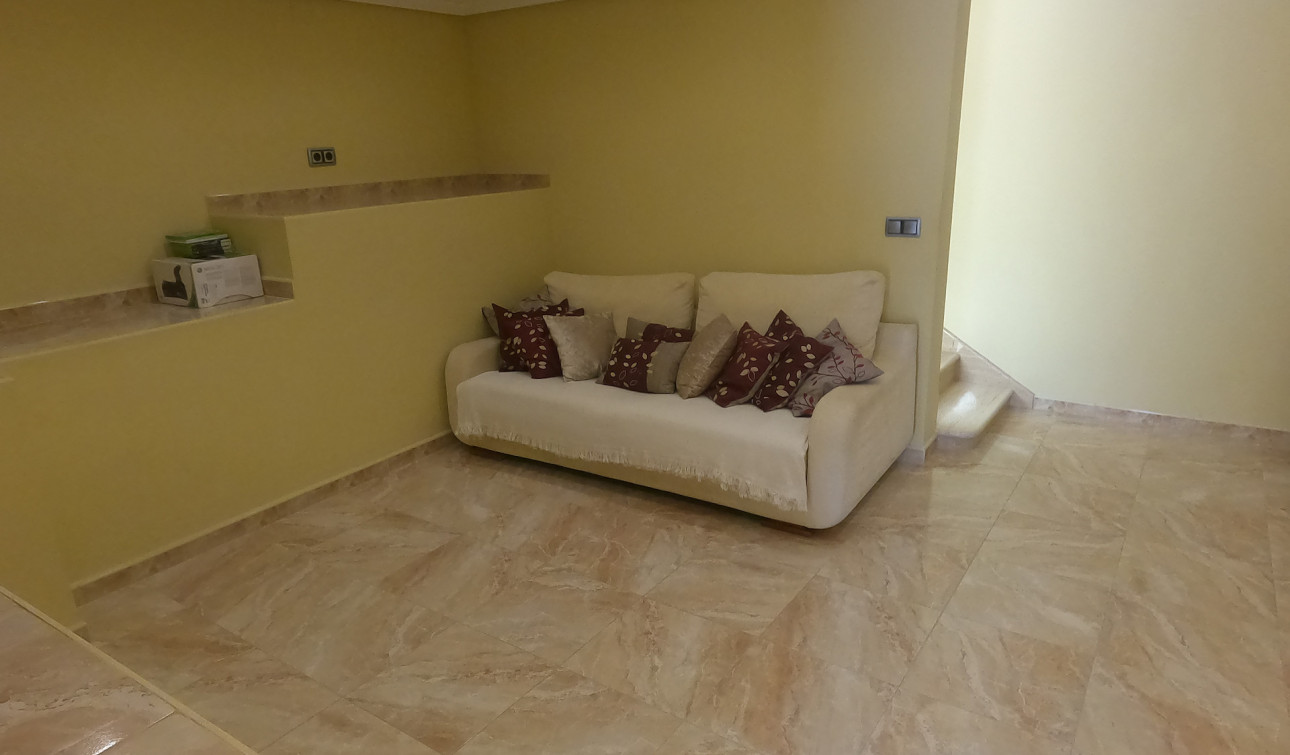 Reventa - Villa independiente - Algorfa