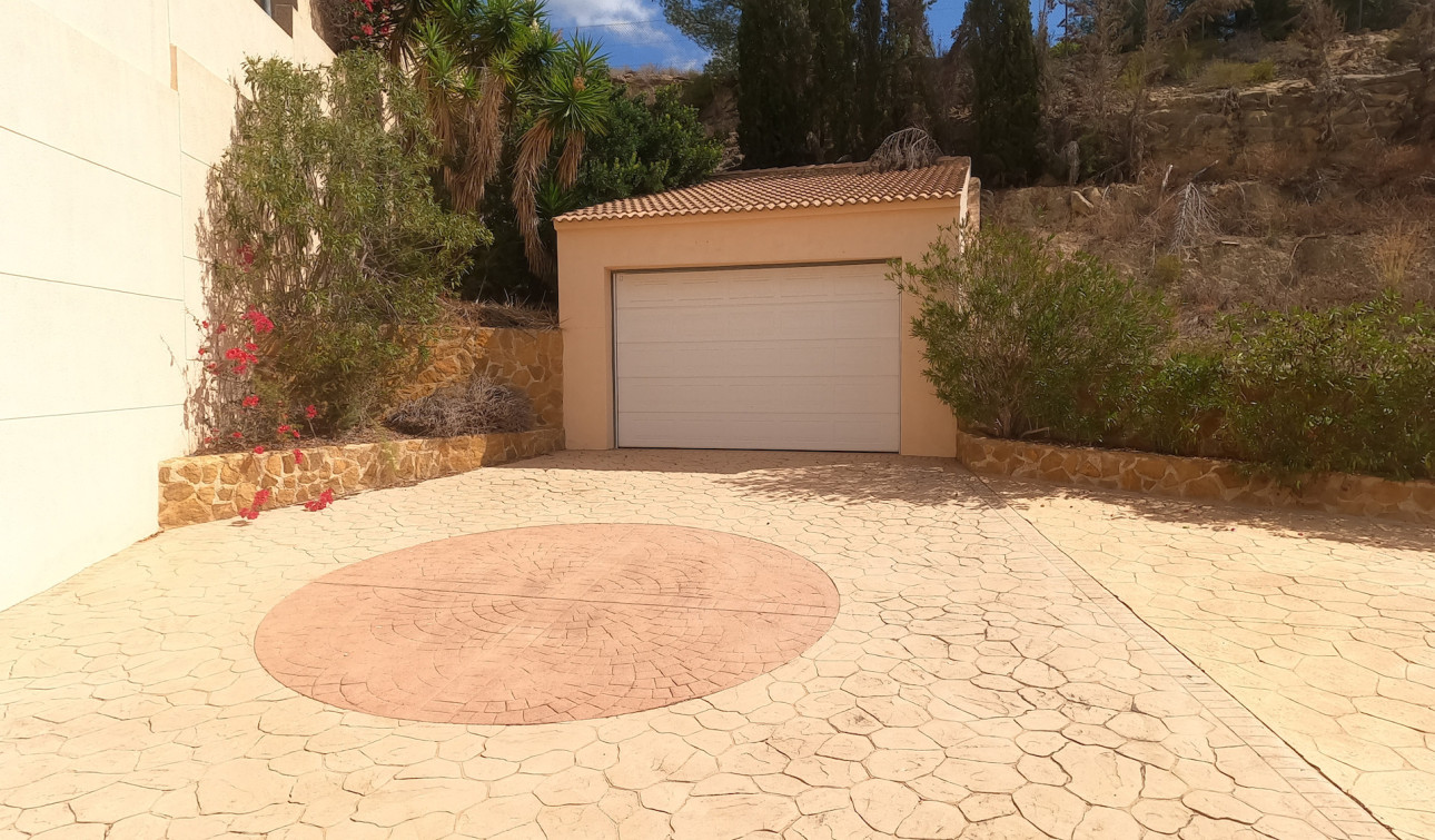 Reventa - Villa independiente - Algorfa