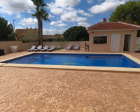 Reventa - Villa independiente - Algorfa