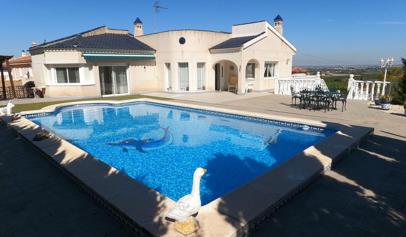 Reventa - Villa independiente - Algorfa