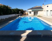 Reventa - Villa independiente - Algorfa