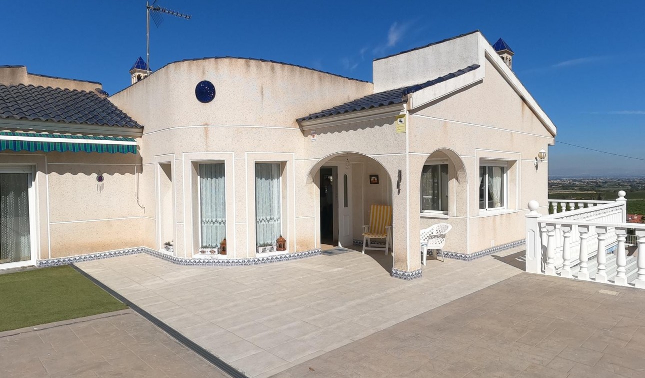 Reventa - Villa independiente - Algorfa