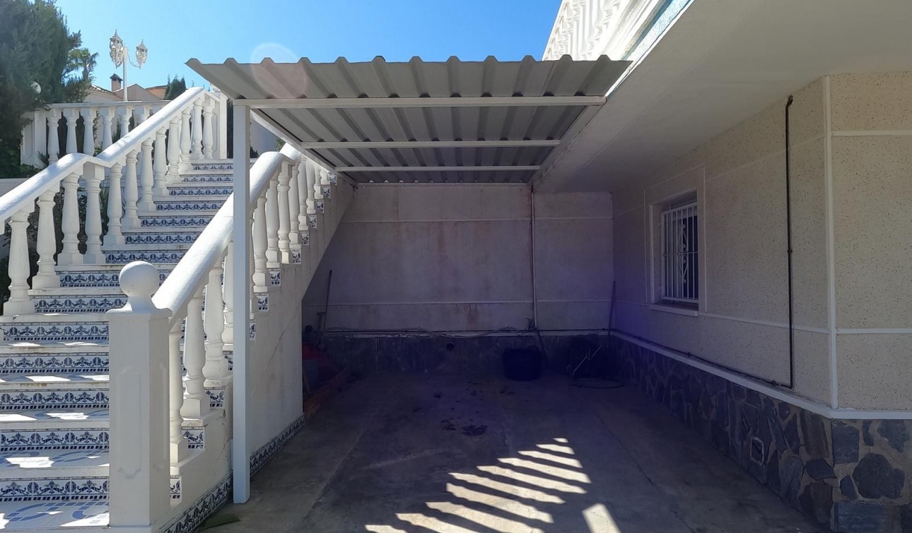 Reventa - Villa independiente - Algorfa