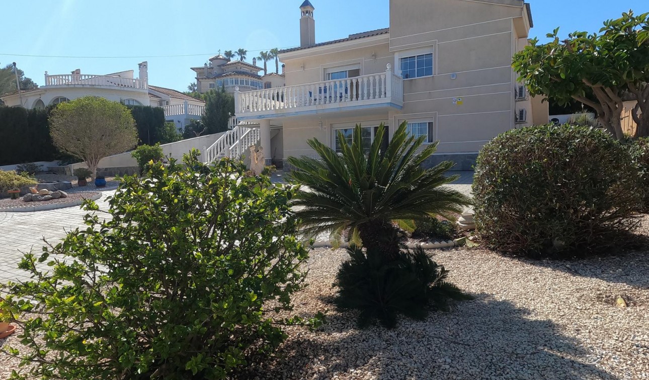Reventa - Villa independiente - Algorfa