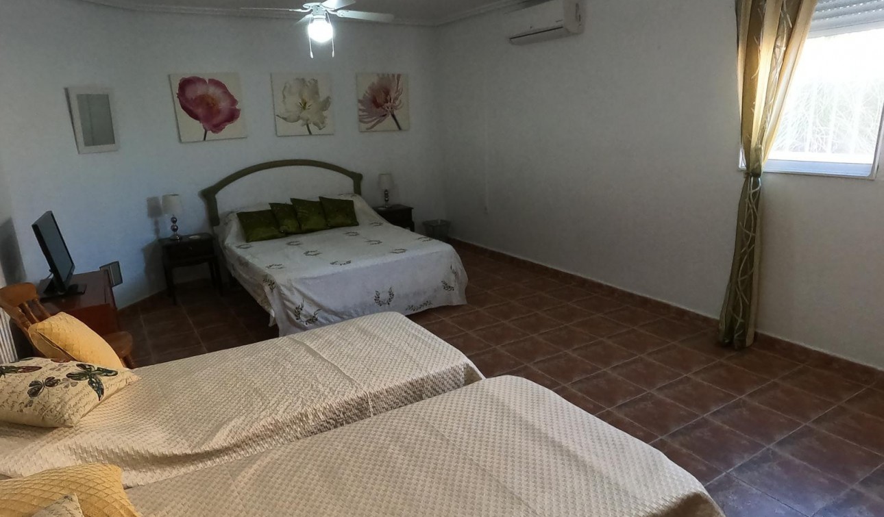 Reventa - Villa independiente - Algorfa