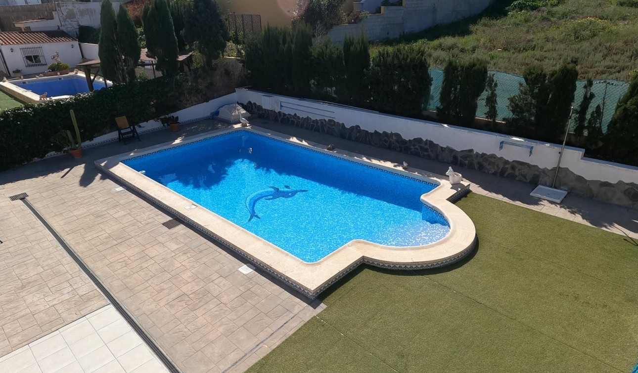 Reventa - Villa independiente - Algorfa