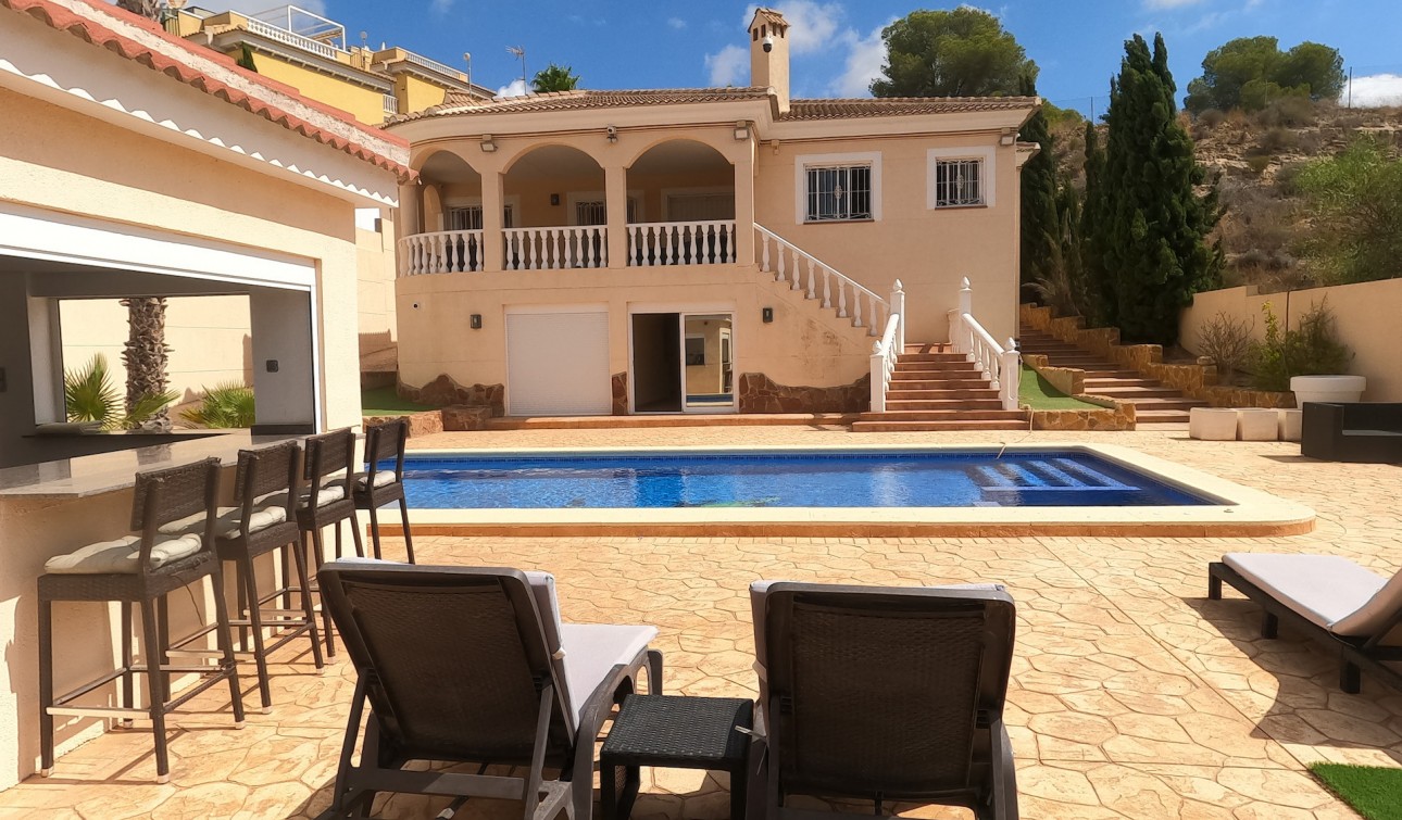 Reventa - Villa independiente - Algorfa