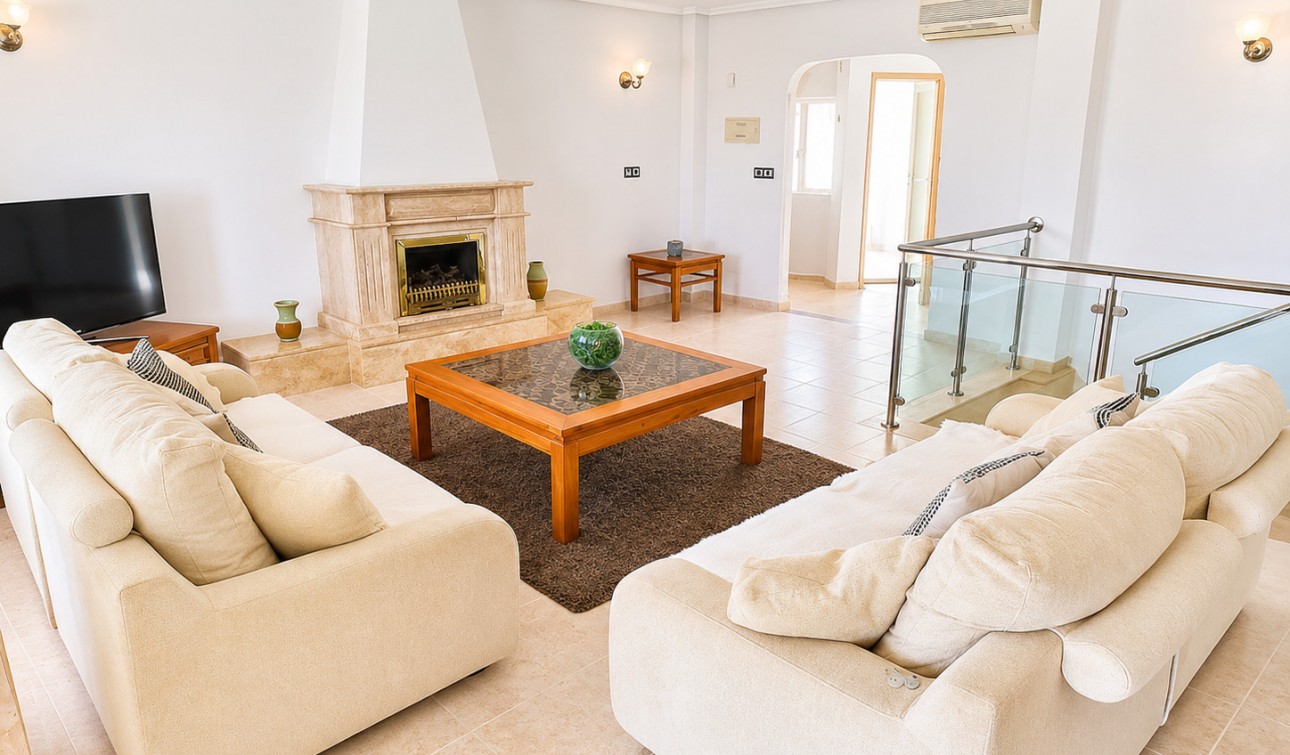 Reventa - Villa independiente - Algorfa
