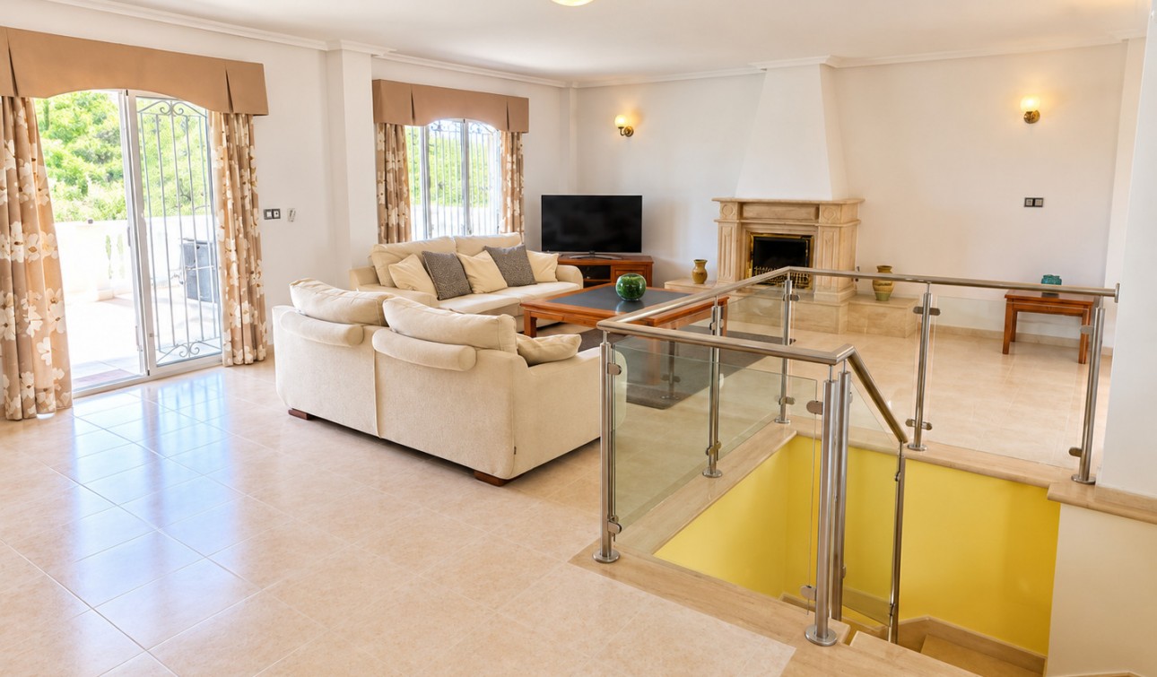 Reventa - Villa independiente - Algorfa