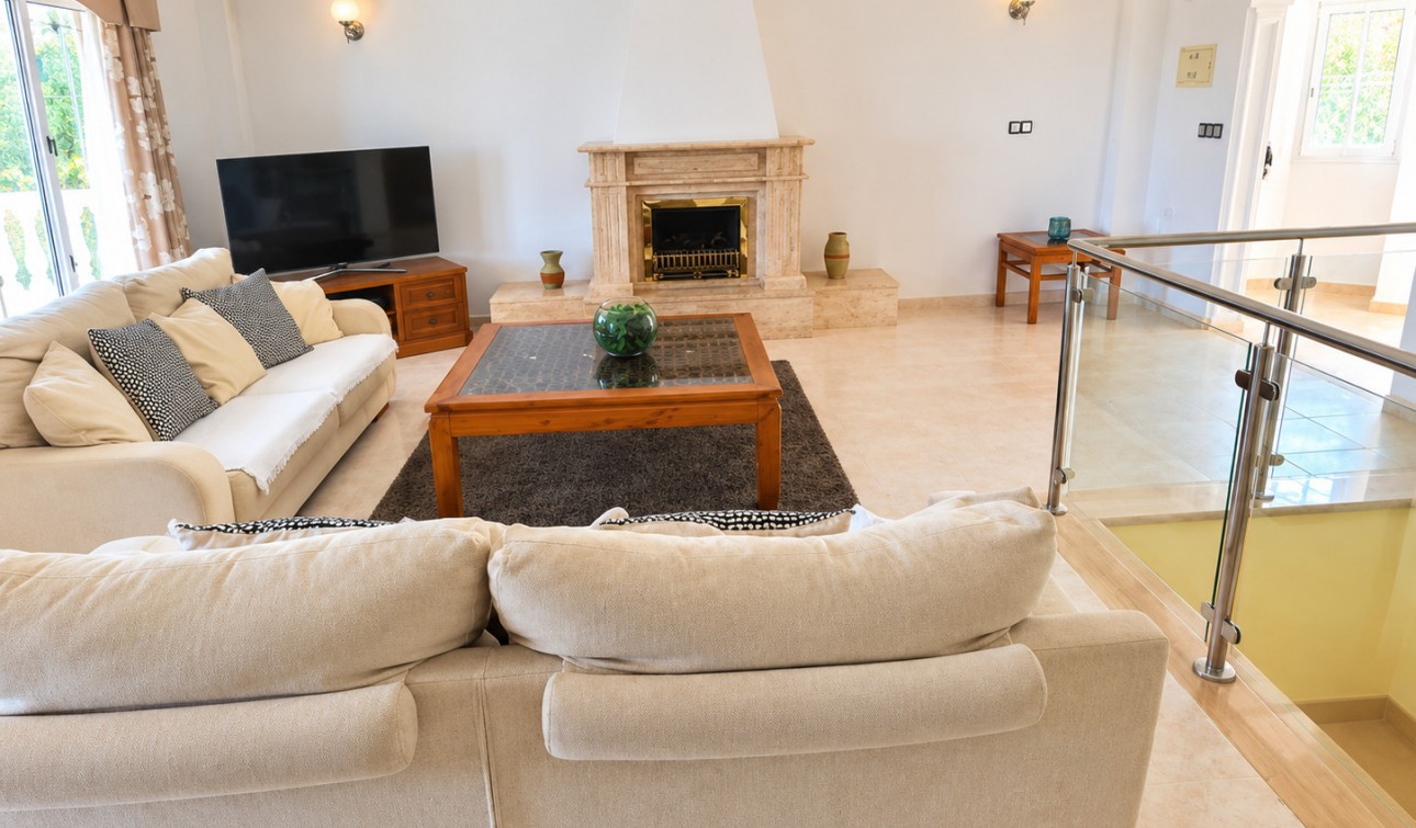 Reventa - Villa independiente - Algorfa