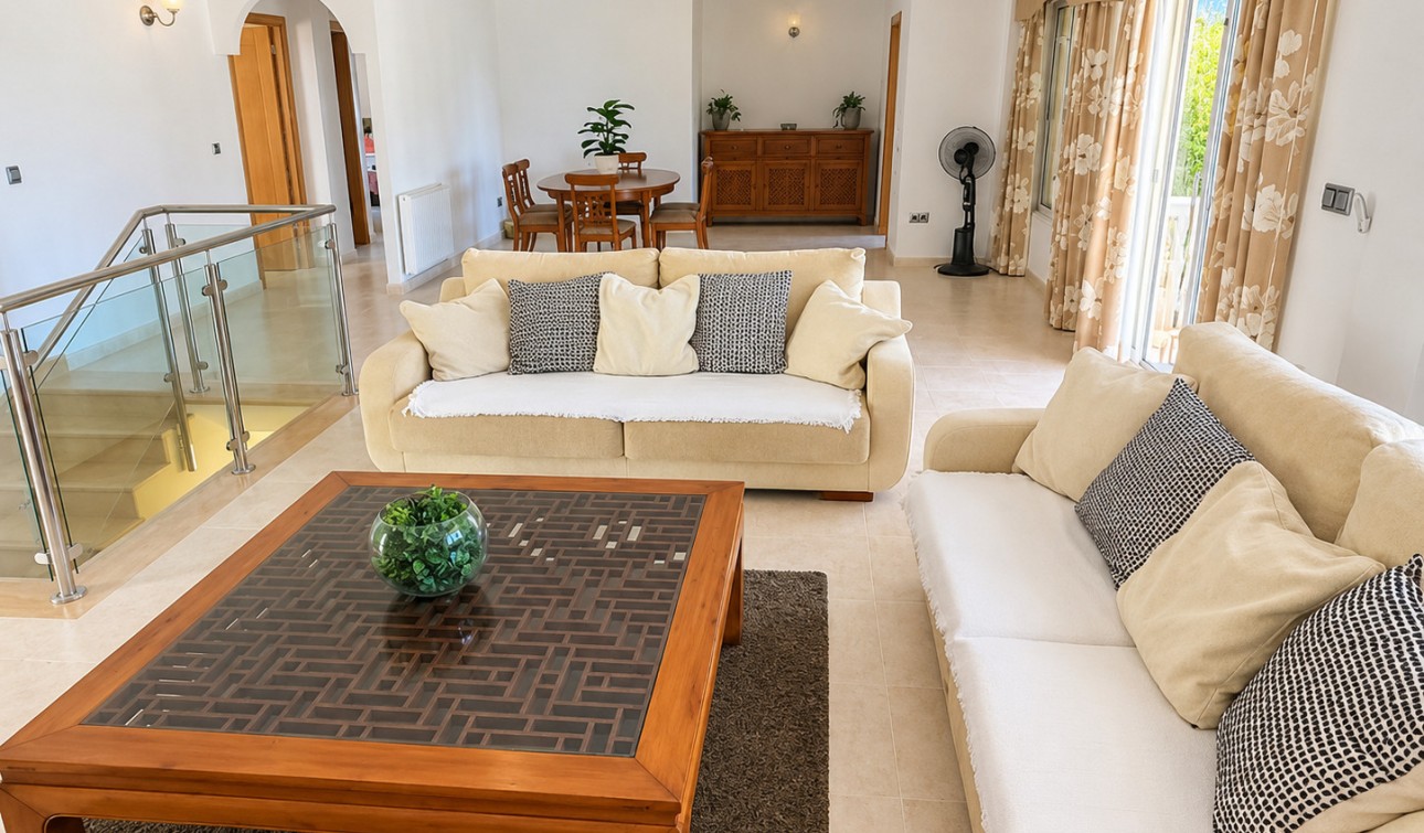 Reventa - Villa independiente - Algorfa