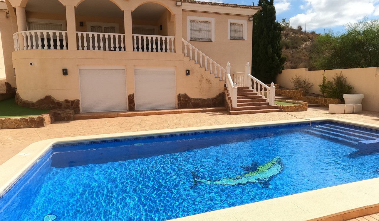 Reventa - Villa independiente - Algorfa