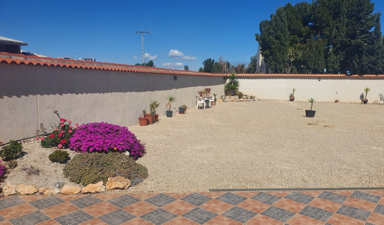 Reventa - Villa independiente - Algorfa