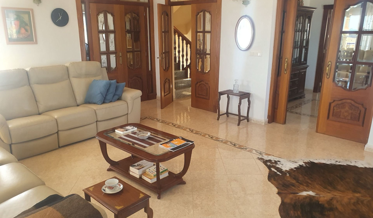 Reventa - Villa independiente - Algorfa