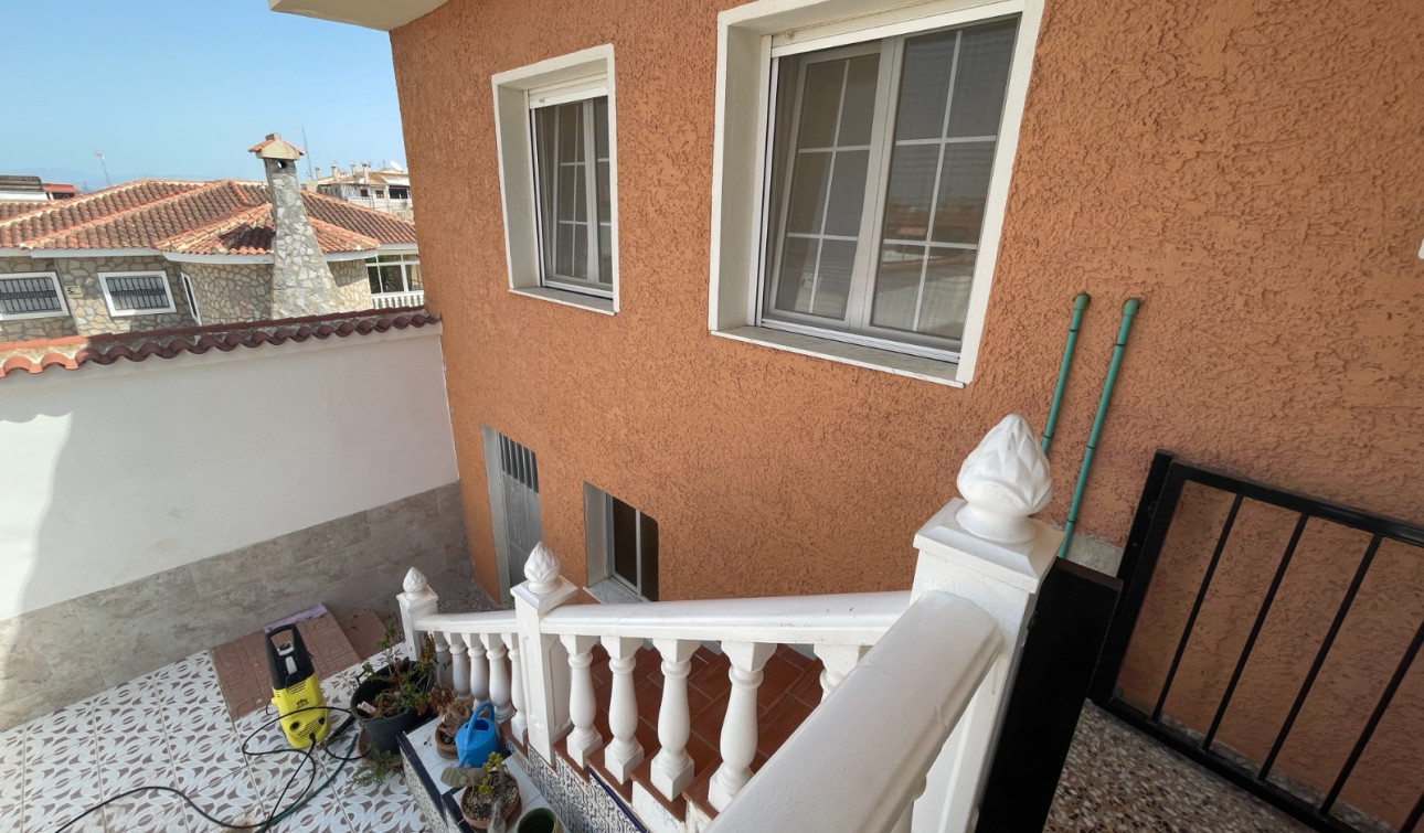 Reventa - Villa independiente - Benijofar - Pueblo