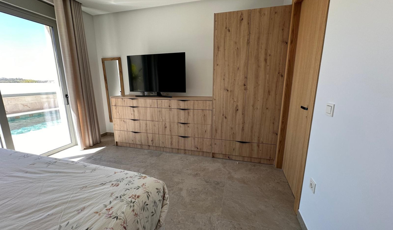 Reventa - Villa independiente - Benijofar