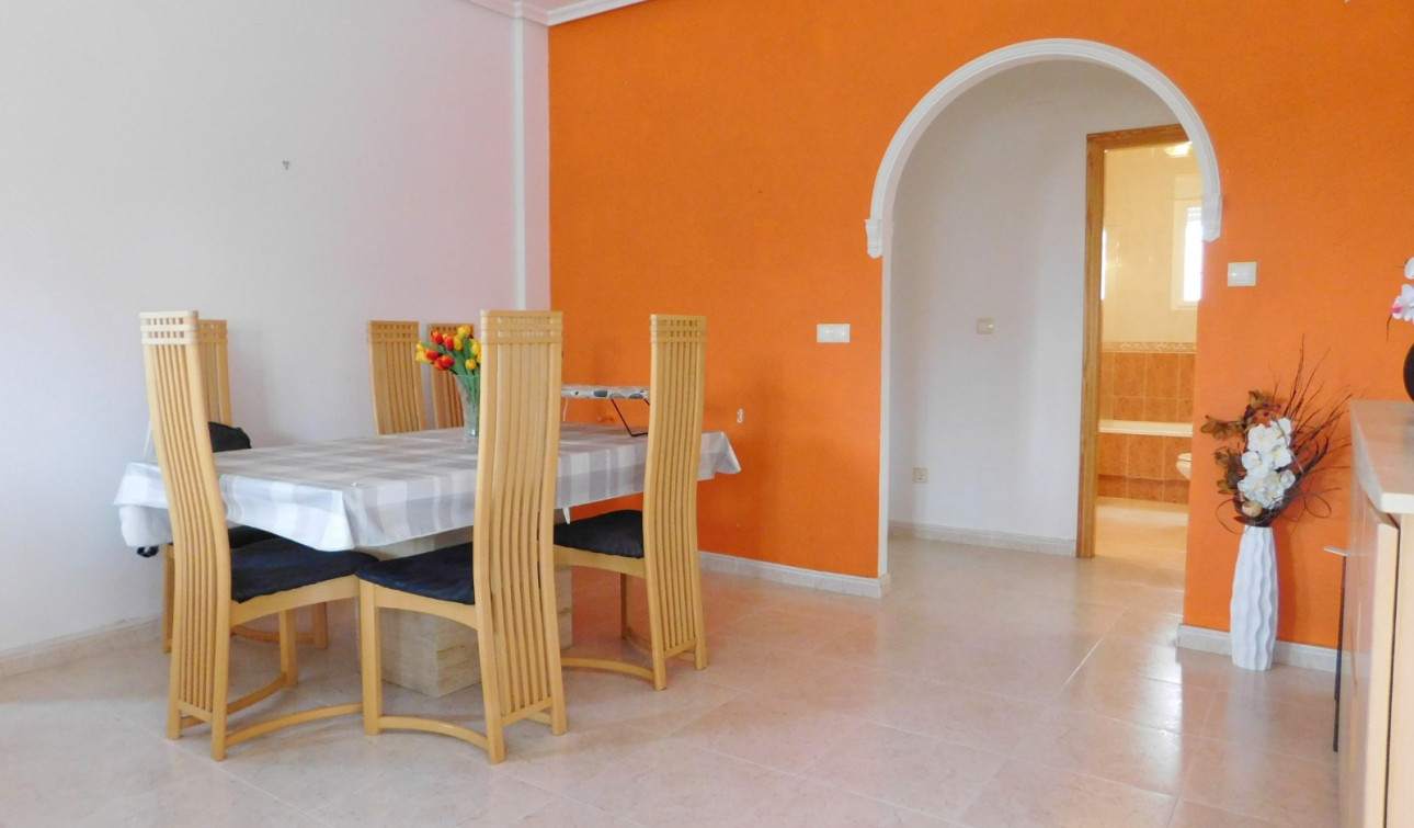 Reventa - Villa independiente - Bigastro