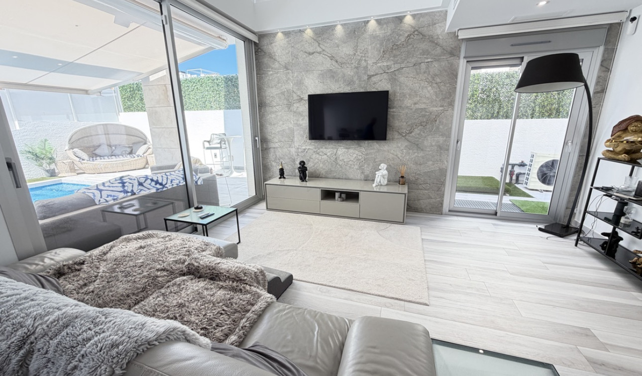 Reventa - Villa independiente - Cabo Roig - Lomas de Cabo Roig