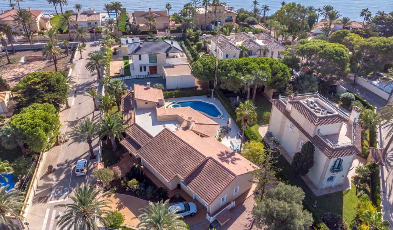 Reventa - Villa independiente - Cabo Roig - MUY CERCA DE LA PLAYA