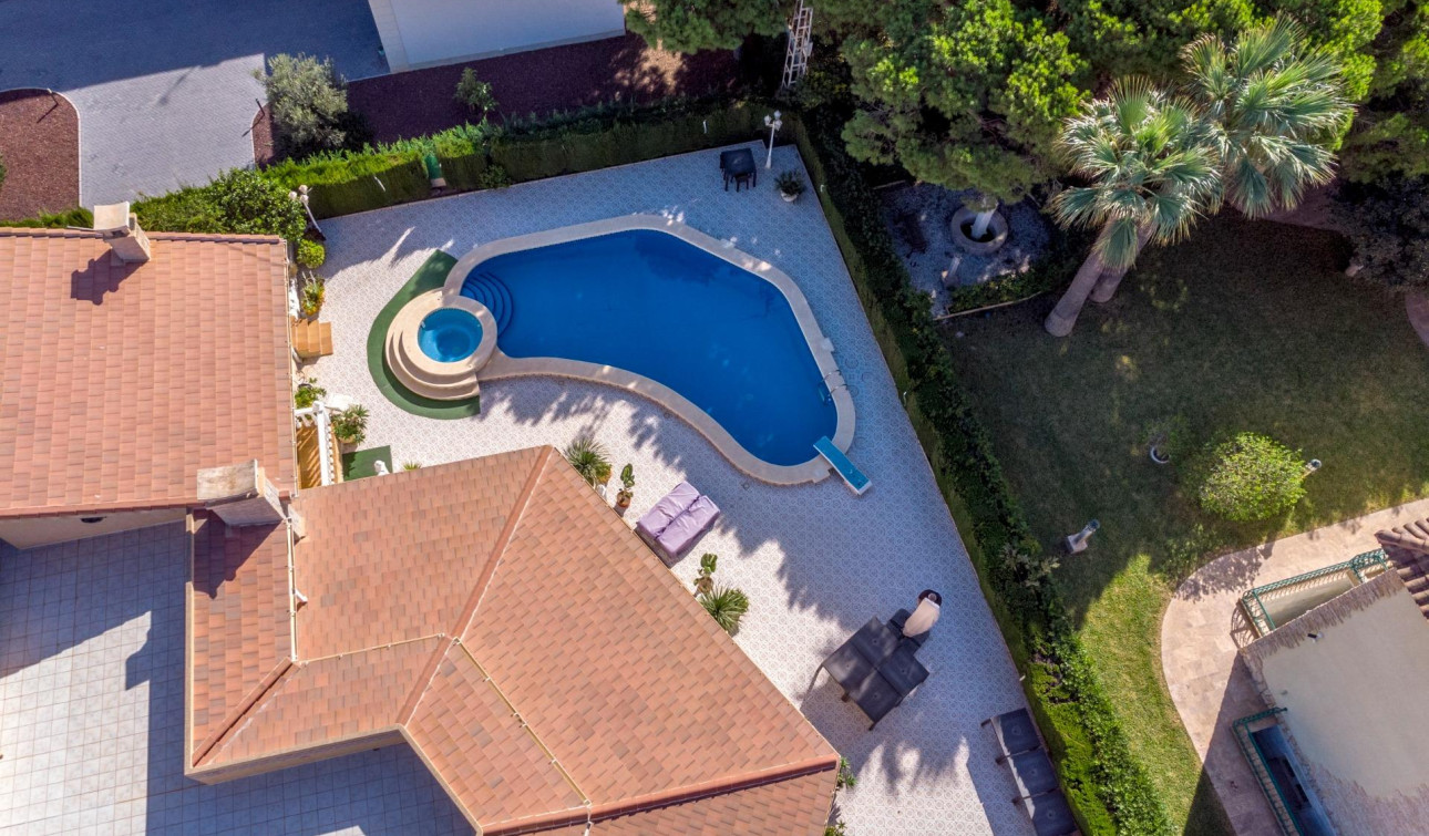 Reventa - Villa independiente - Cabo Roig - MUY CERCA DE LA PLAYA