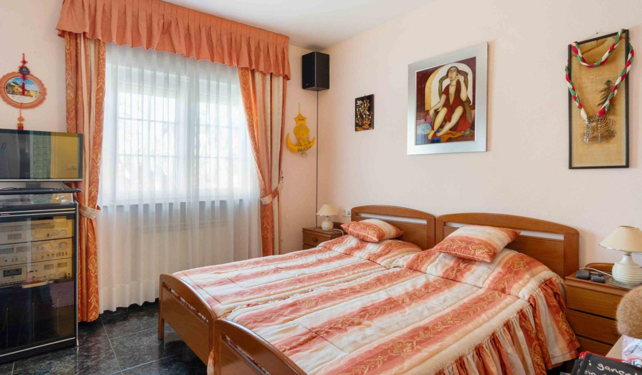 Reventa - Villa independiente - Cabo Roig - MUY CERCA DE LA PLAYA