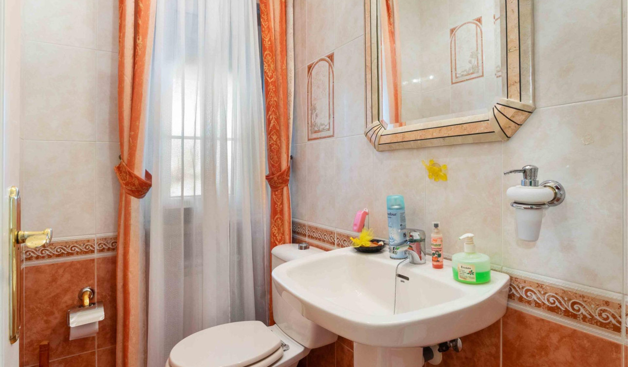 Reventa - Villa independiente - Cabo Roig - MUY CERCA DE LA PLAYA