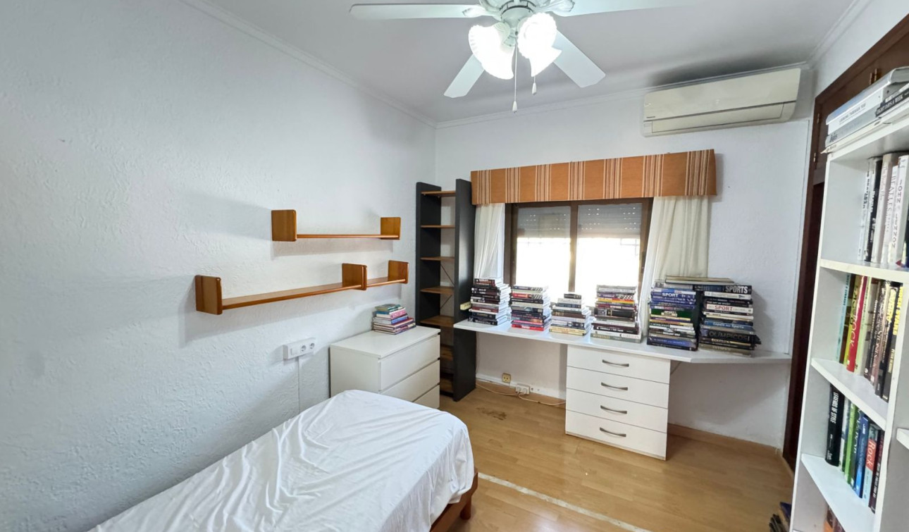 Reventa - Villa independiente - Cabo Roig