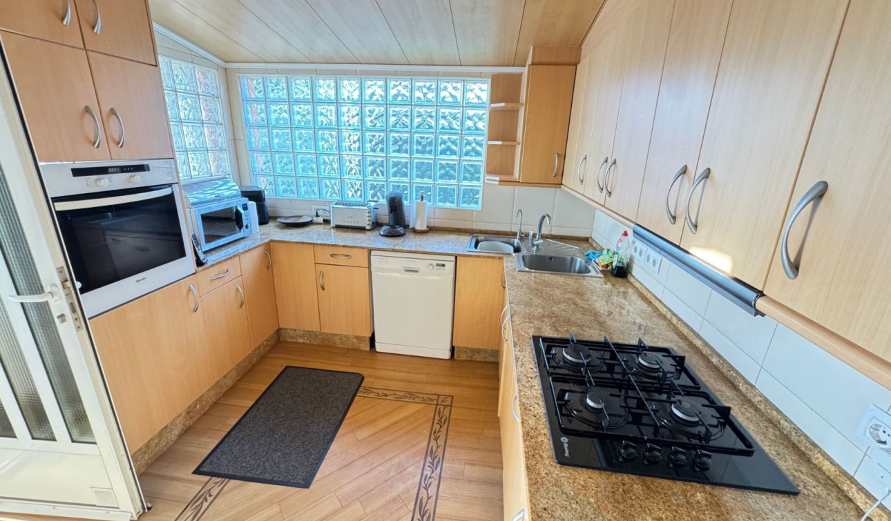 Reventa - Villa independiente - Cabo Roig