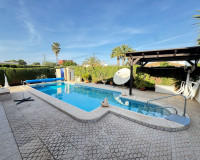 Reventa - Villa independiente - Cabo Roig