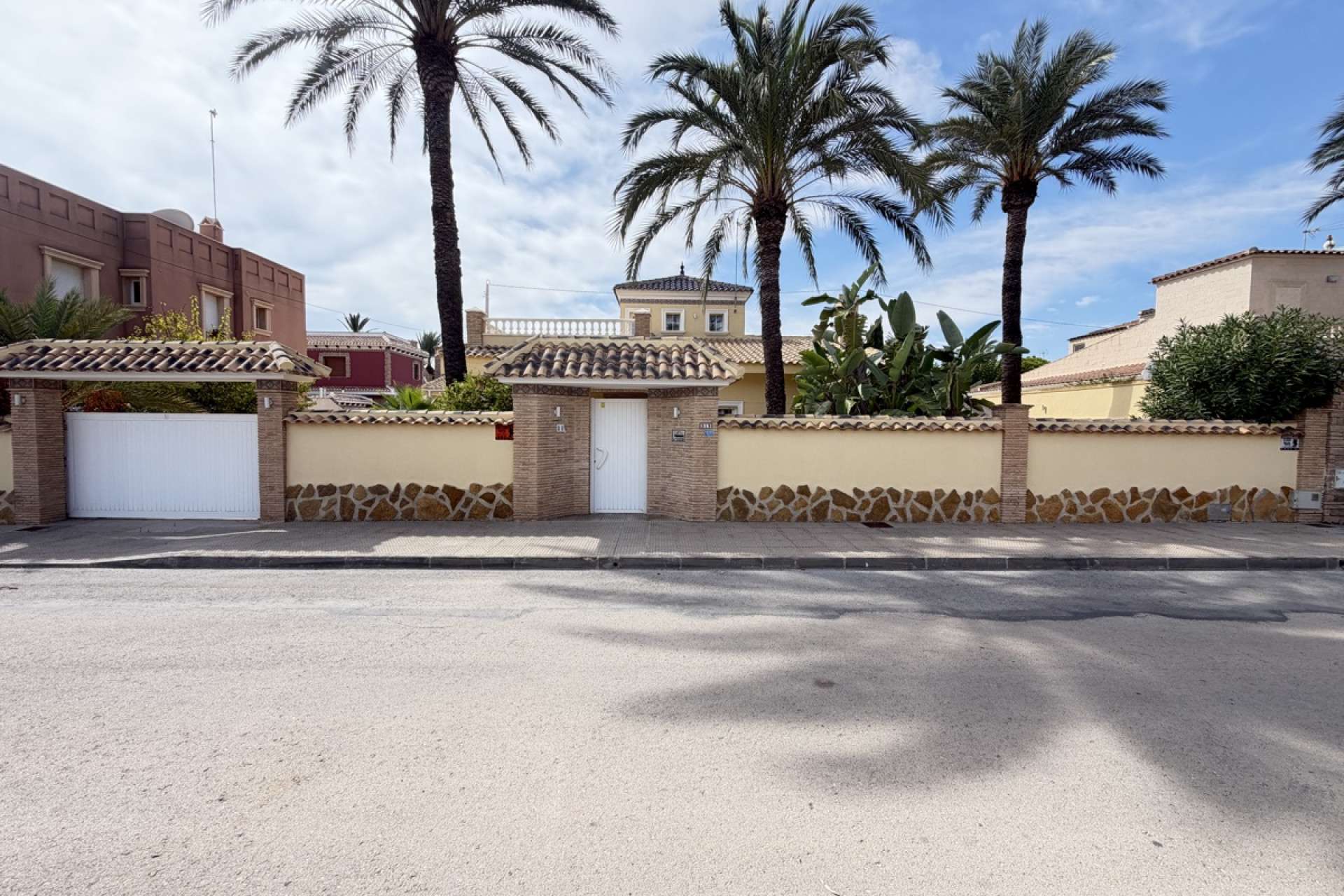 Reventa - Villa independiente - Cabo Roig