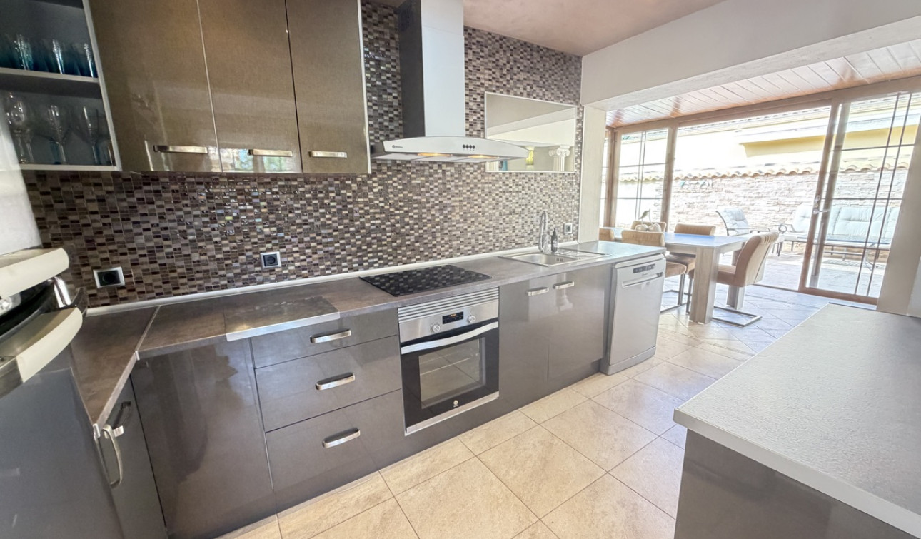 Reventa - Villa independiente - Cabo Roig