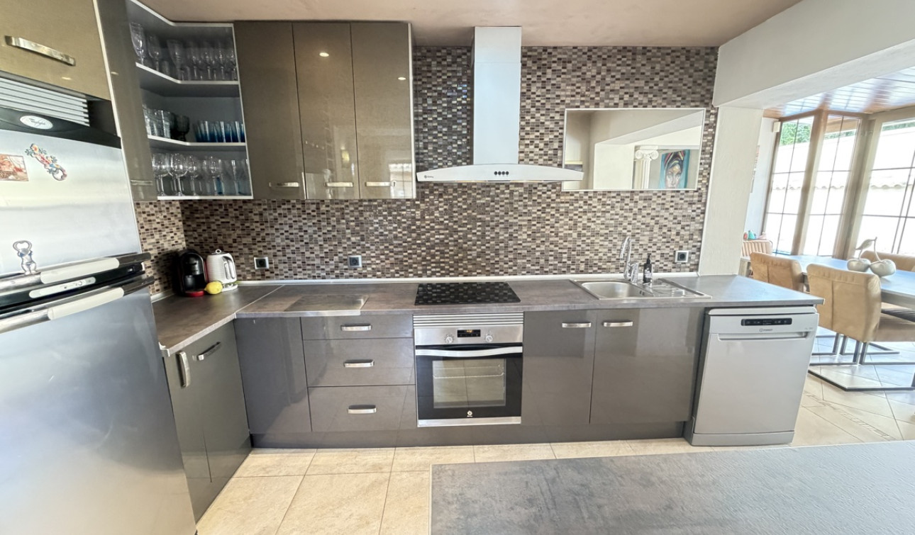 Reventa - Villa independiente - Cabo Roig
