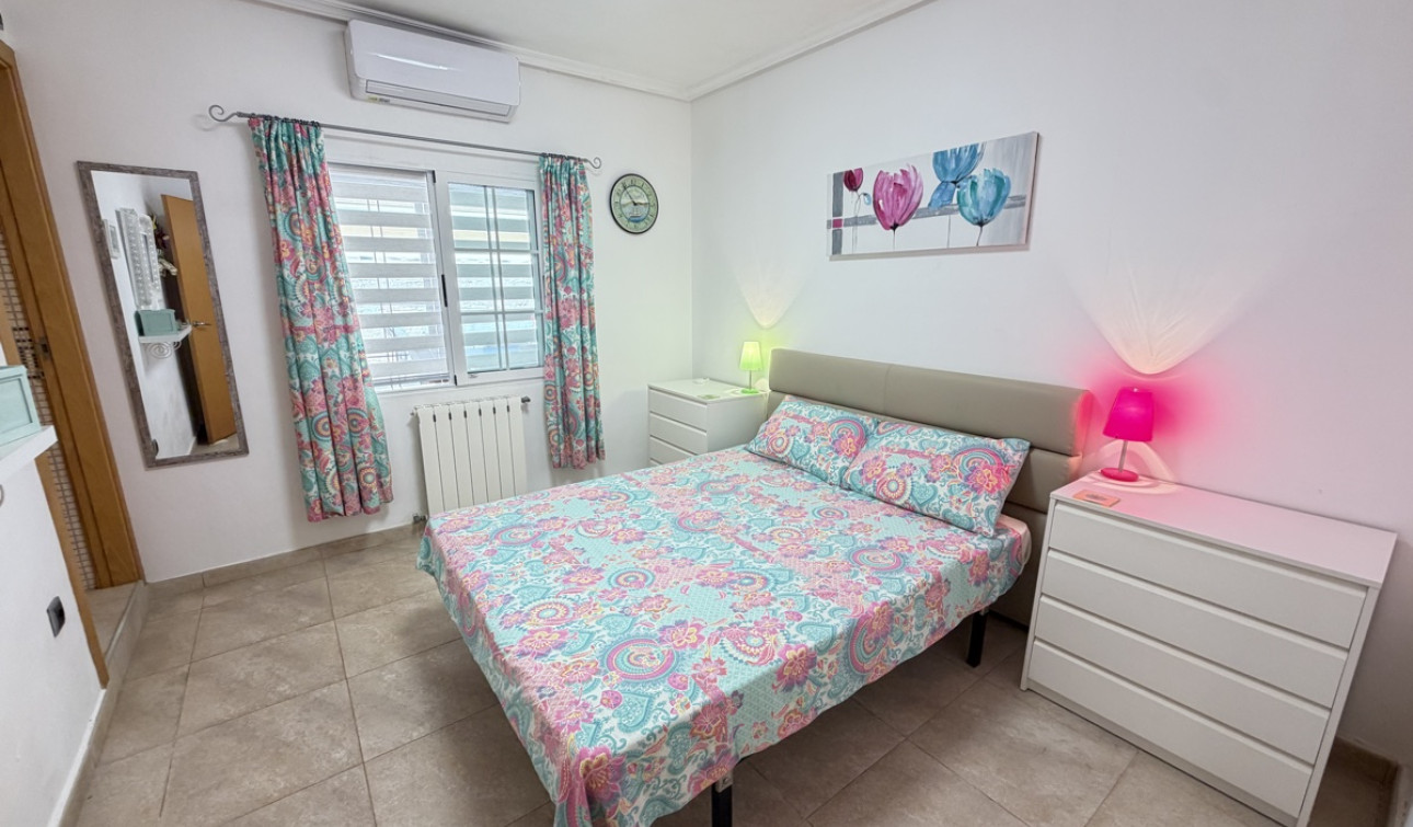 Reventa - Villa independiente - Cabo Roig