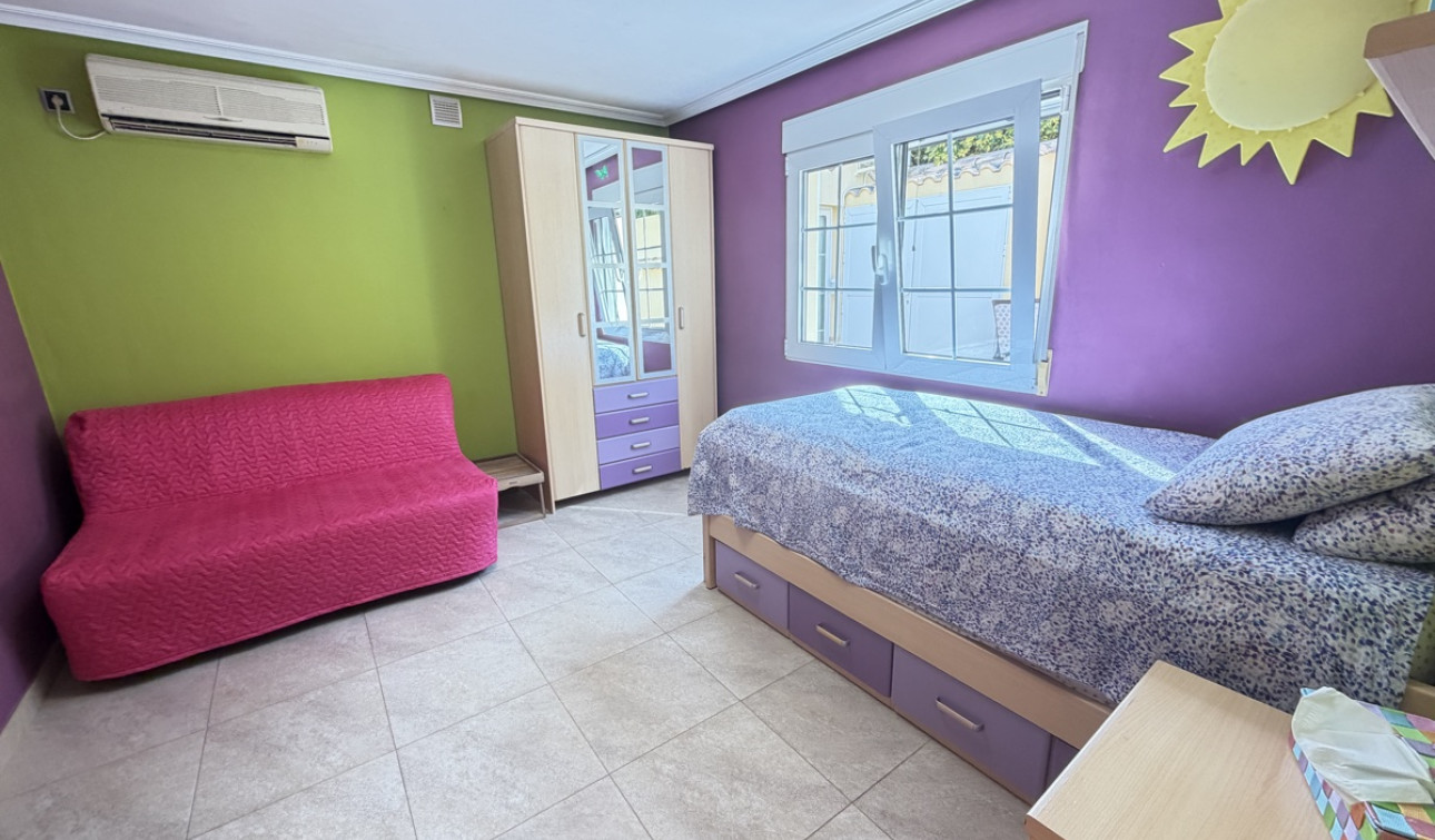 Reventa - Villa independiente - Cabo Roig