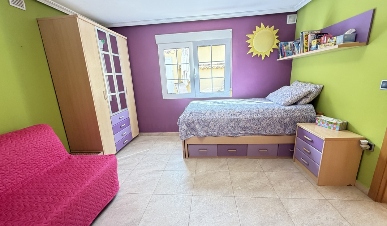 Reventa - Villa independiente - Cabo Roig