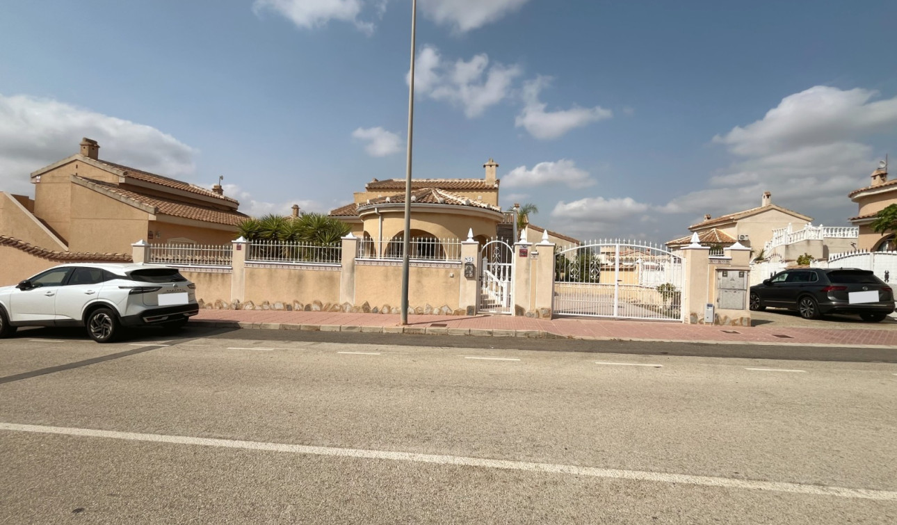 Reventa - Villa independiente - Ciudad Quesada - Airstrip