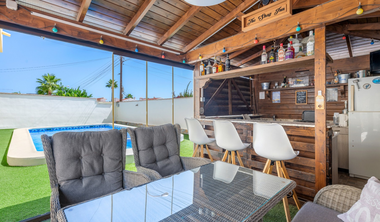 Reventa - Villa independiente - Ciudad Quesada - Center
