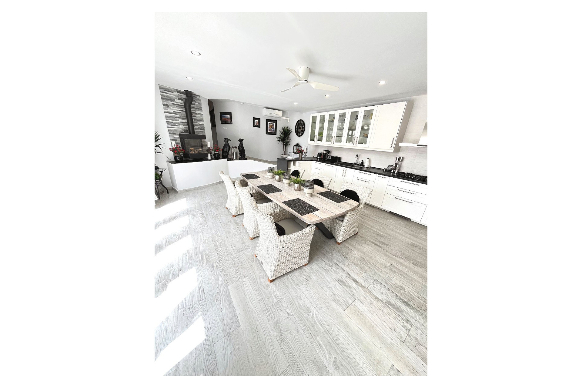 Reventa - Villa independiente - Ciudad Quesada - Central Quesada