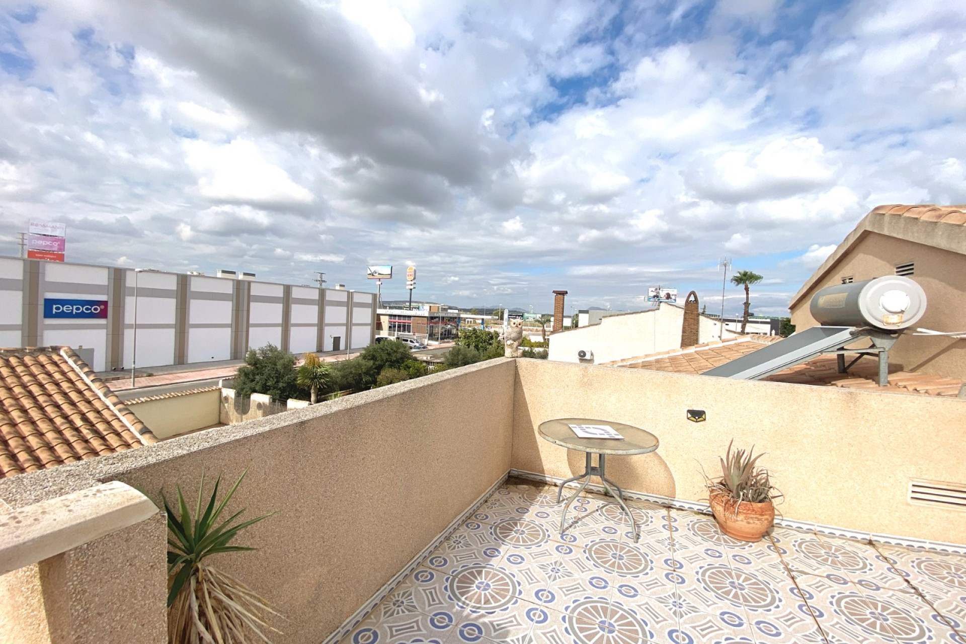 Reventa - Villa independiente - Ciudad Quesada - Central Quesada