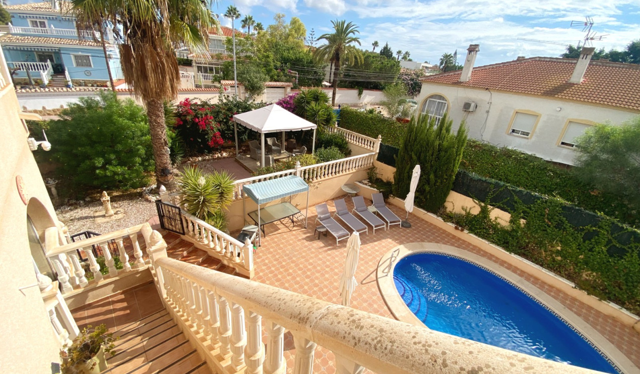 Reventa - Villa independiente - Ciudad Quesada - Central Quesada