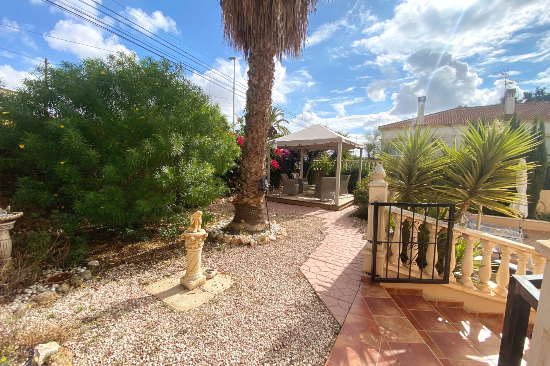 Reventa - Villa independiente - Ciudad Quesada - Central Quesada