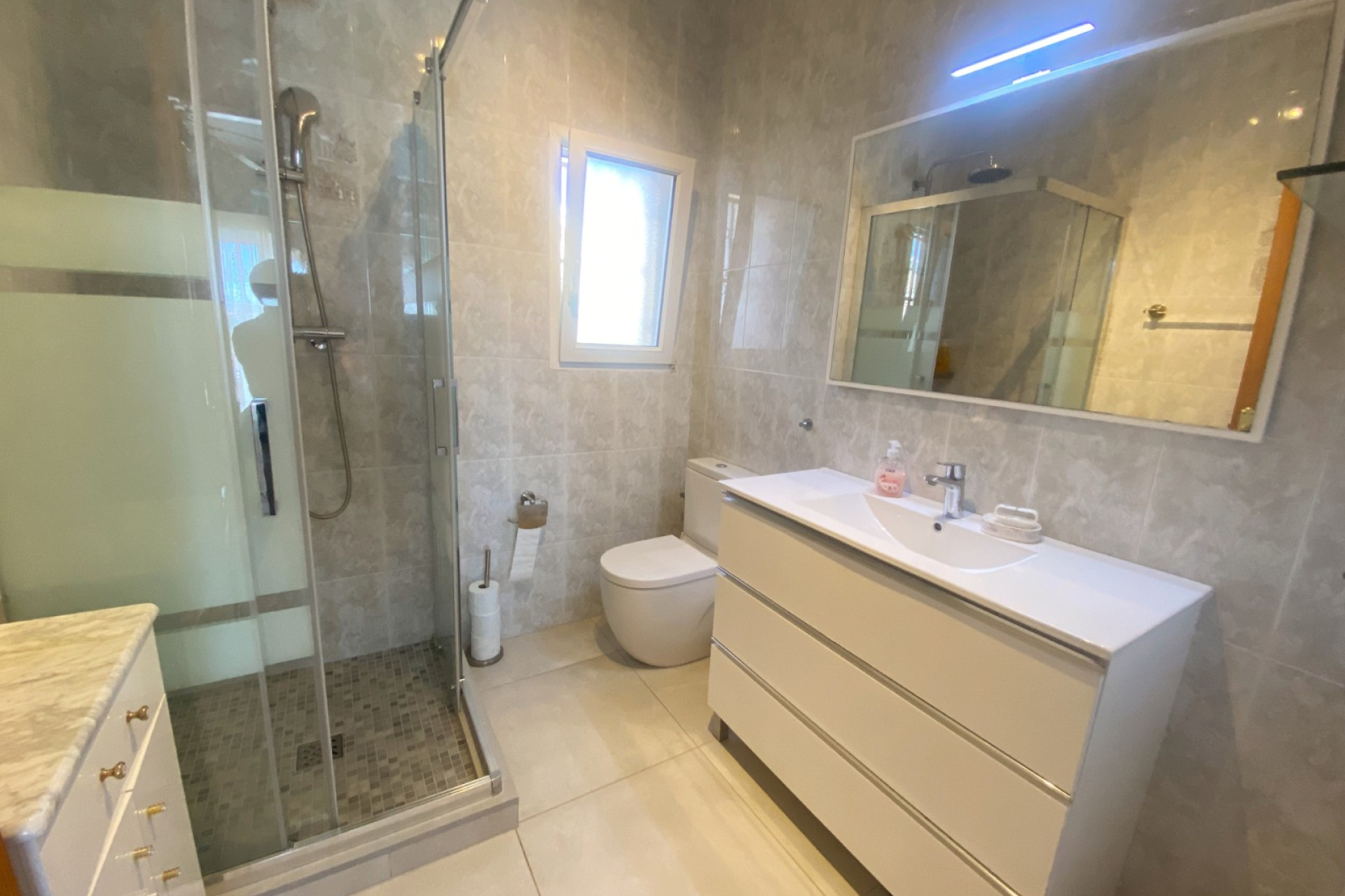 Reventa - Villa independiente - Ciudad Quesada - Central Quesada