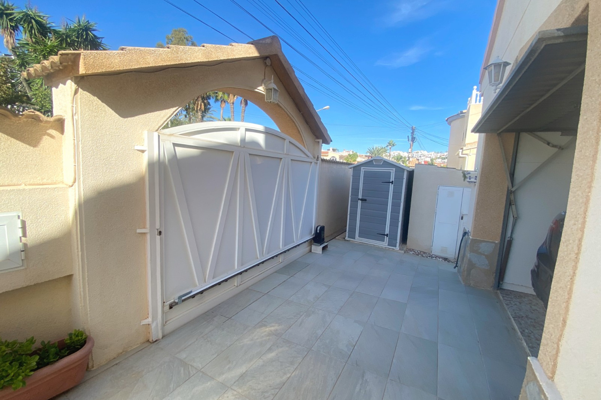 Reventa - Villa independiente - Ciudad Quesada - Central Quesada