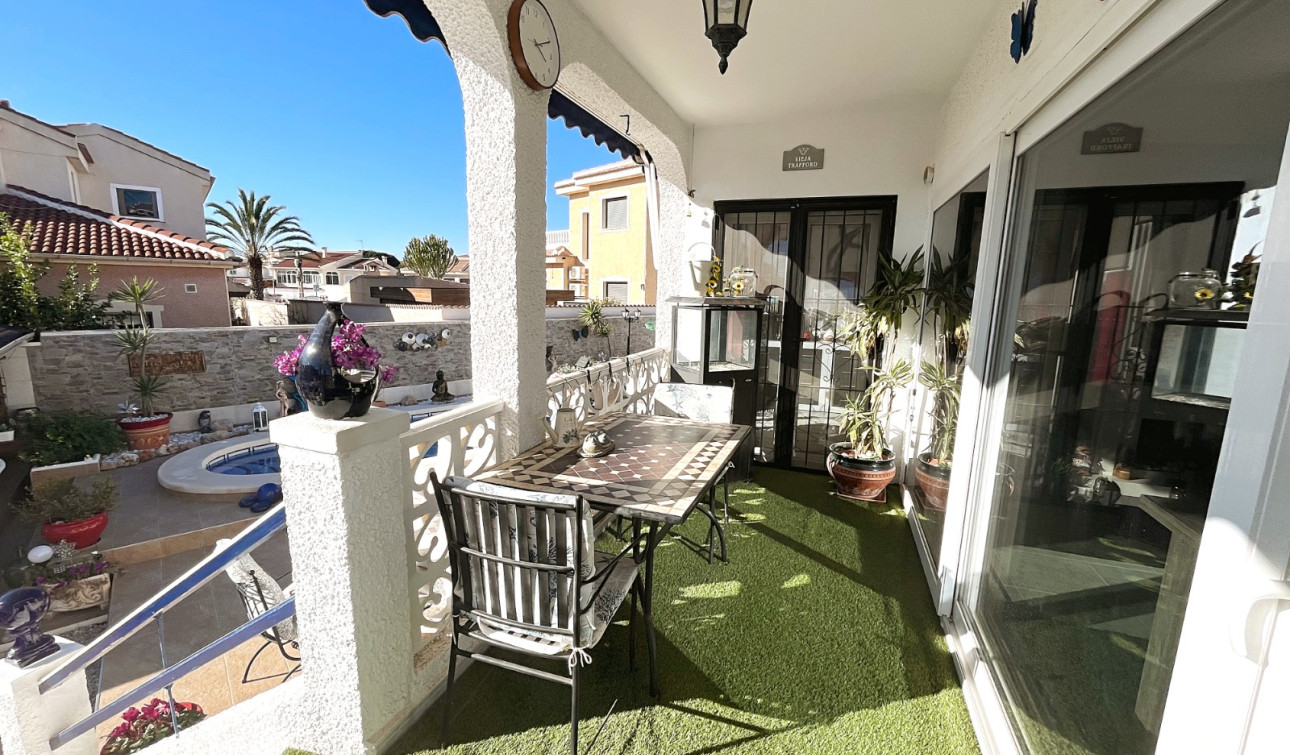 Reventa - Villa independiente - Ciudad Quesada - Central Quesada