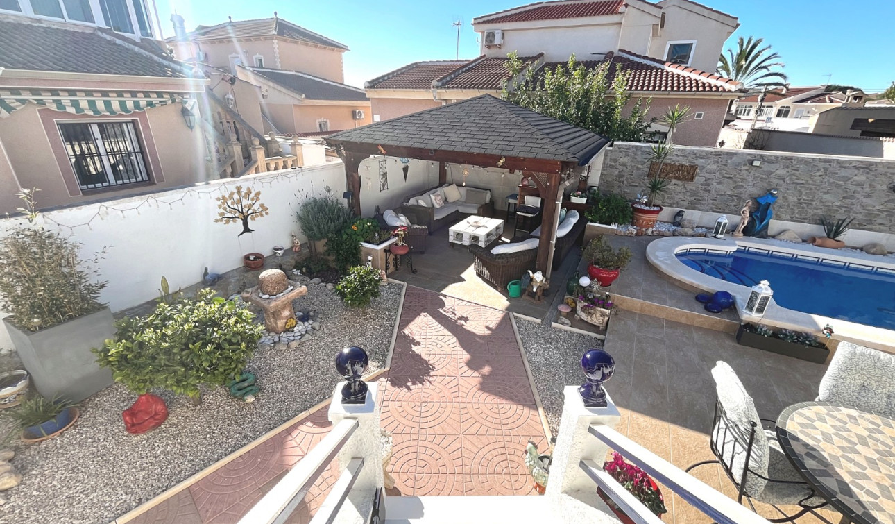 Reventa - Villa independiente - Ciudad Quesada - Central Quesada