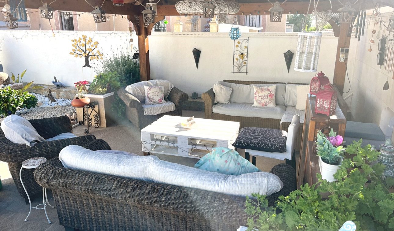 Reventa - Villa independiente - Ciudad Quesada - Central Quesada