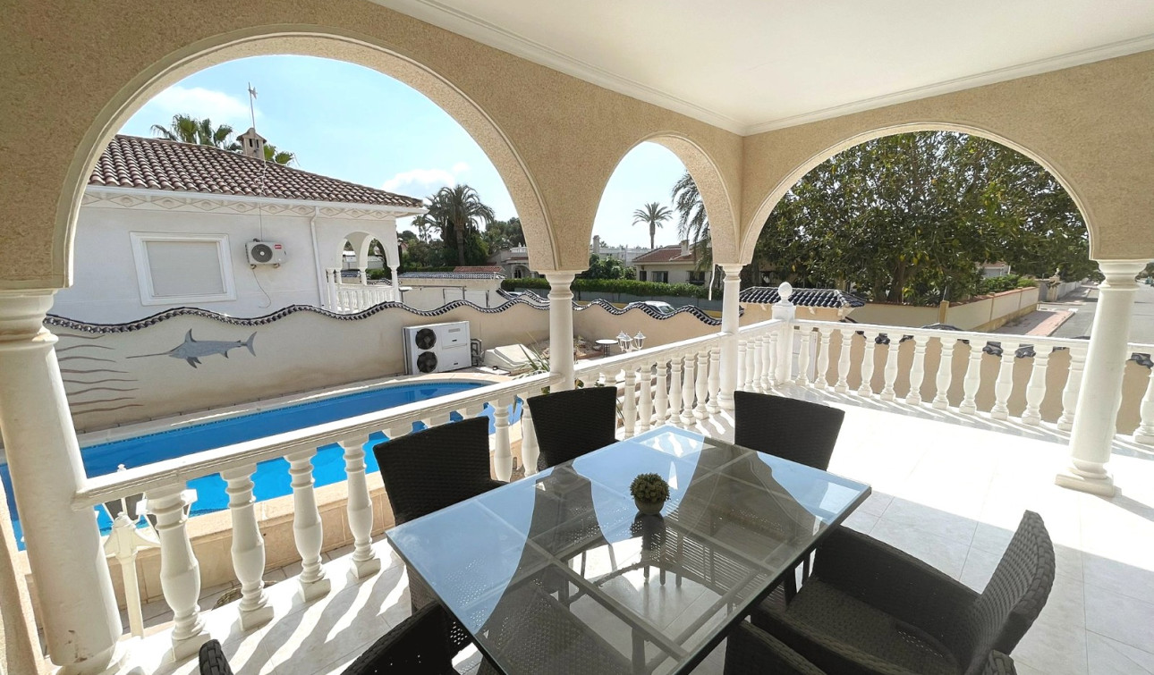 Reventa - Villa independiente - Ciudad Quesada - Central Quesada