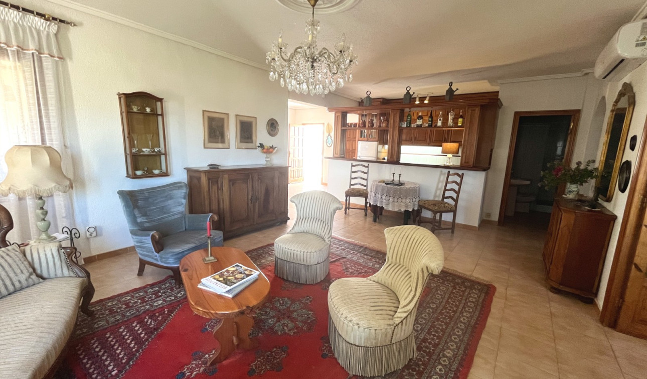 Reventa - Villa independiente - Ciudad Quesada - Central Quesada