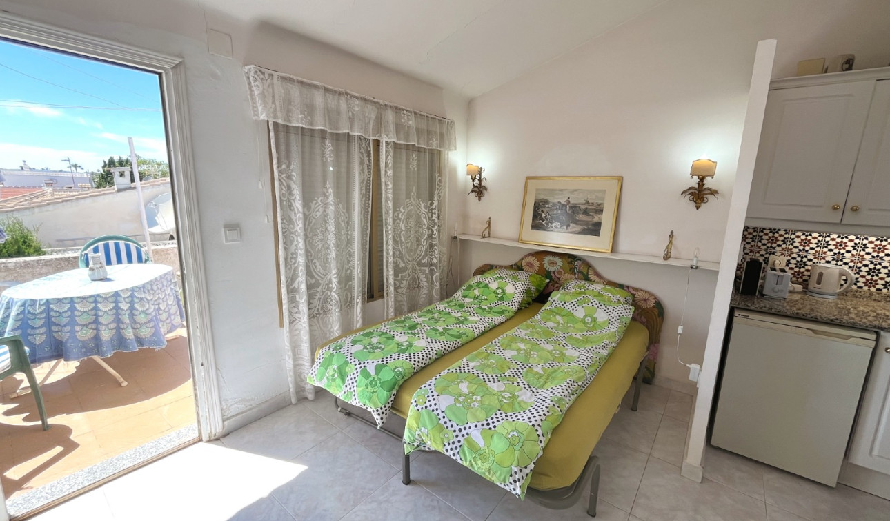 Reventa - Villa independiente - Ciudad Quesada - Central Quesada