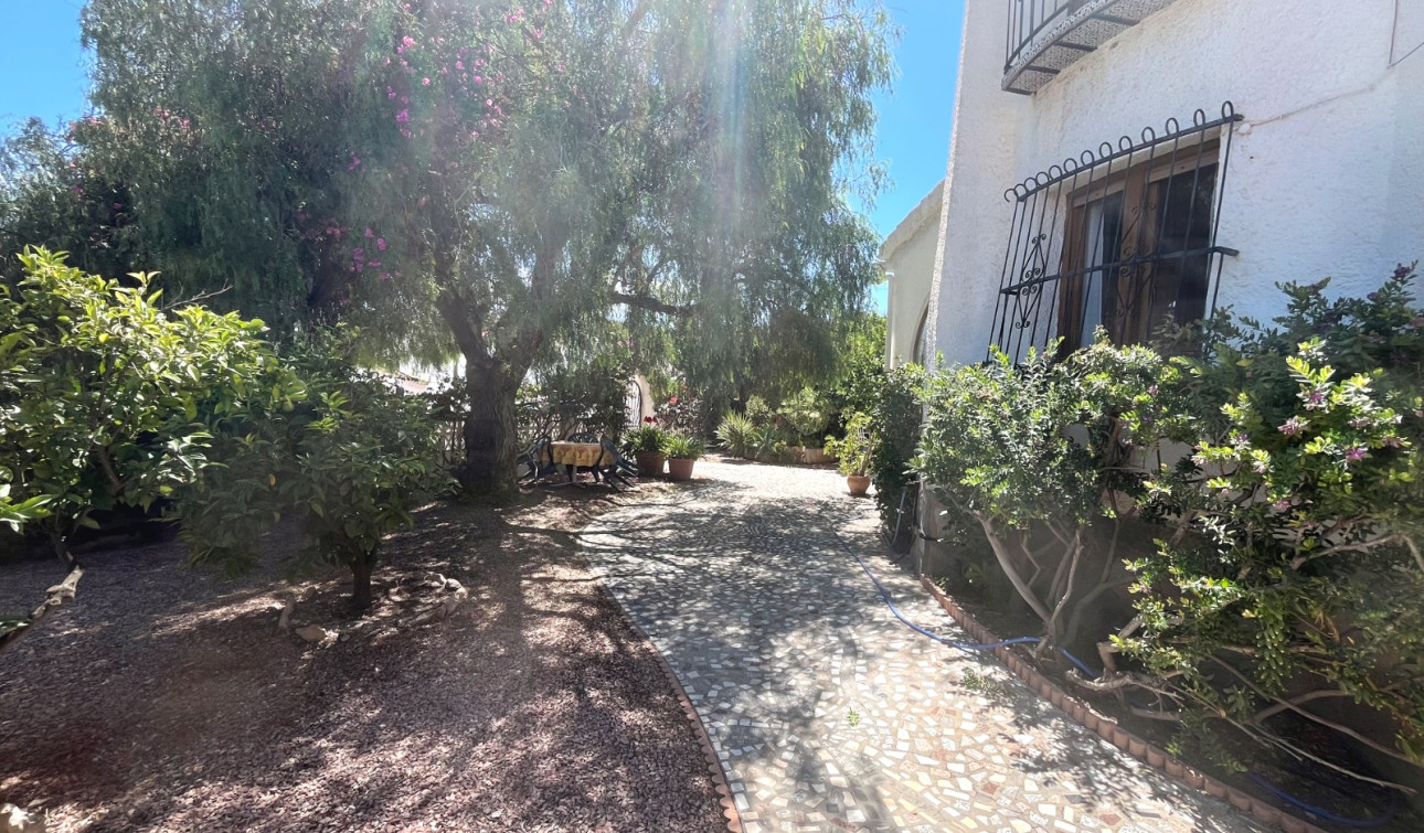 Reventa - Villa independiente - Ciudad Quesada - Central Quesada